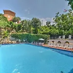 Un Paradiso A Sorrento Con Piscina