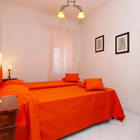 Apartment Un Paradiso A Sorrento Con Piscina Massa Lubrense