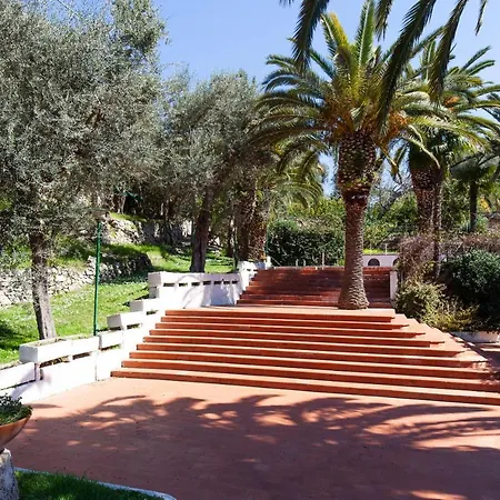 Un Paradiso A Sorrento Con Piscina * Massa Lubrense