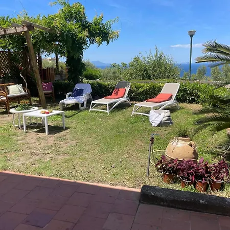 Un Paradiso A Sorrento Con Piscina * Massa Lubrense